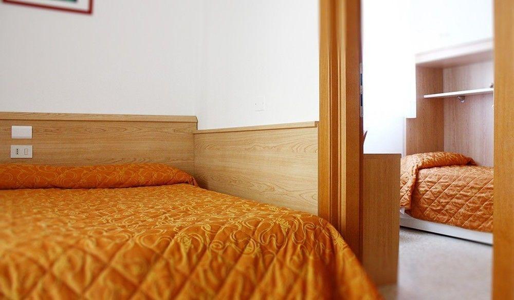 Hotel Meuble Zenith Λινιάνο Σαμπιαντόρο Εξωτερικό φωτογραφία