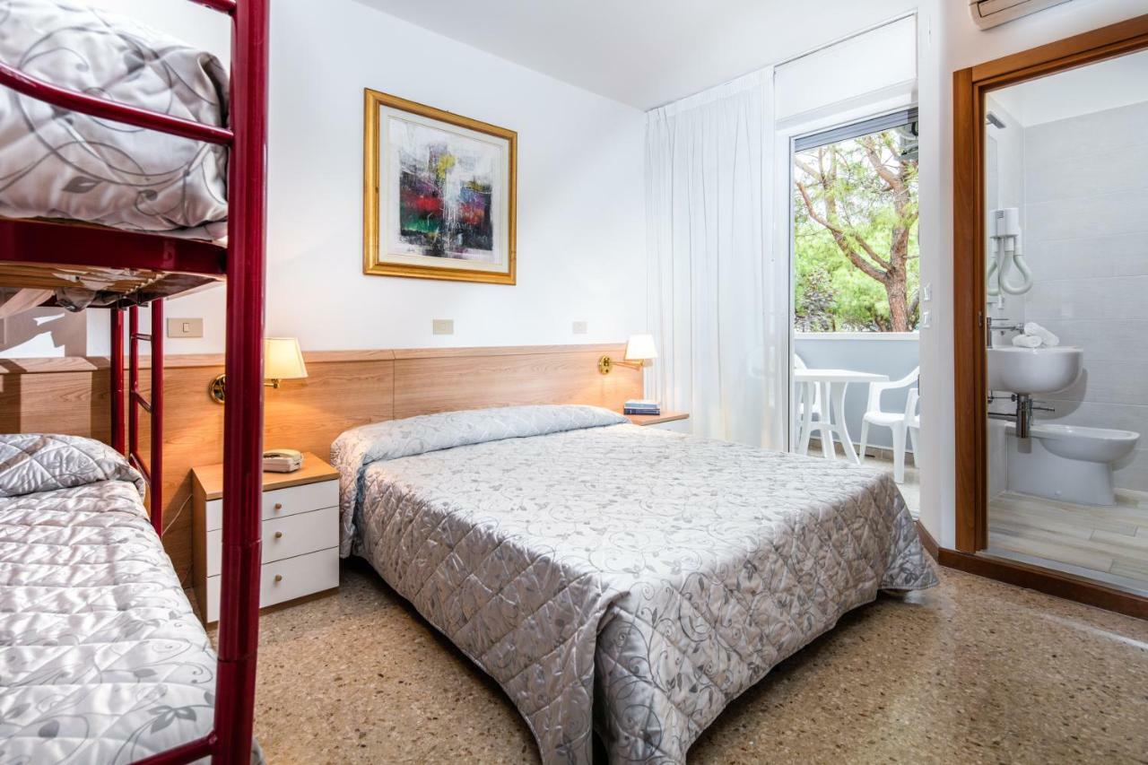 Hotel Meuble Zenith Λινιάνο Σαμπιαντόρο Εξωτερικό φωτογραφία